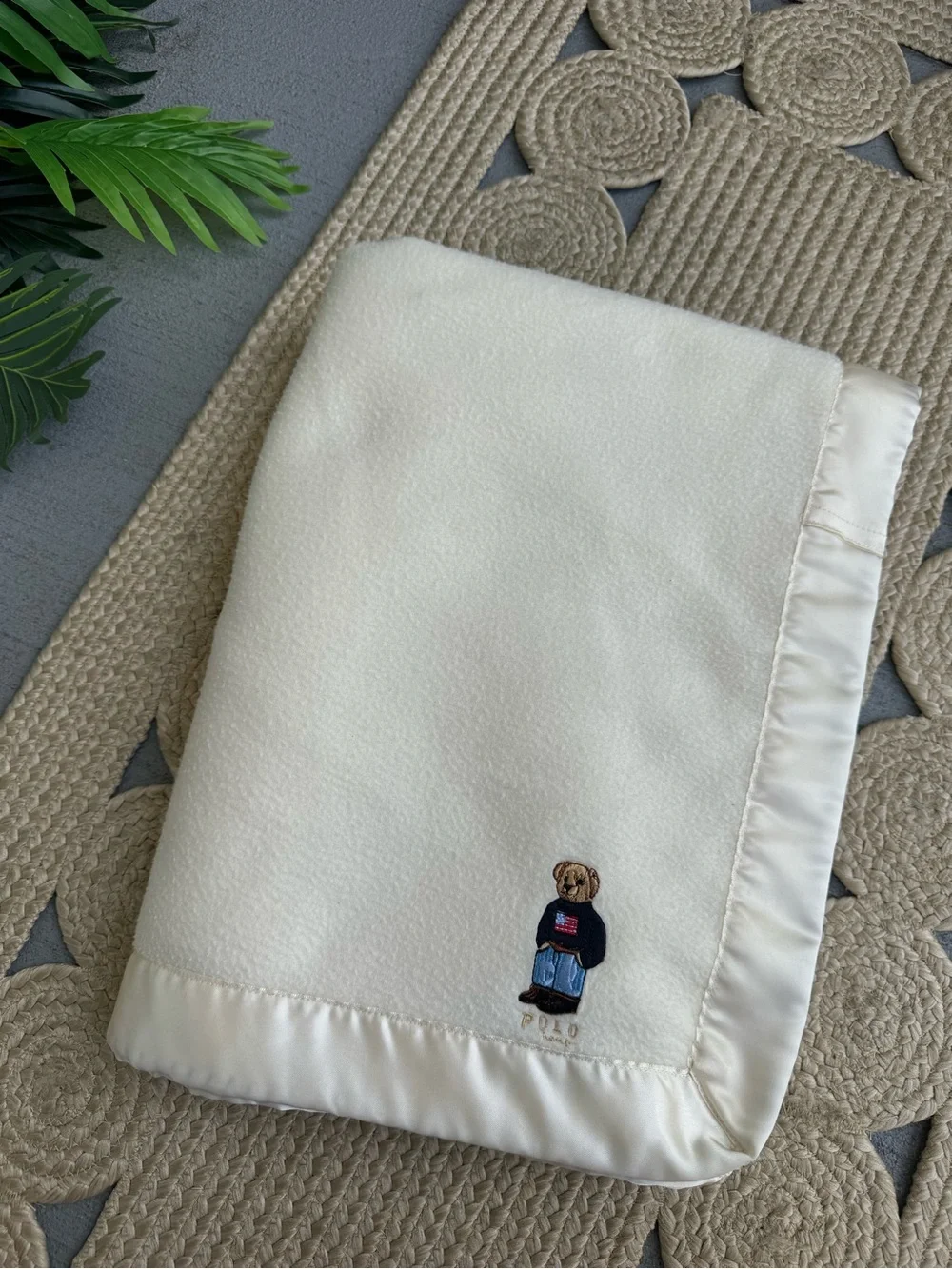 Polo Ralph Lauren Baby Bear Cream Fleece Blanket Satin Trim Embroidered Logo